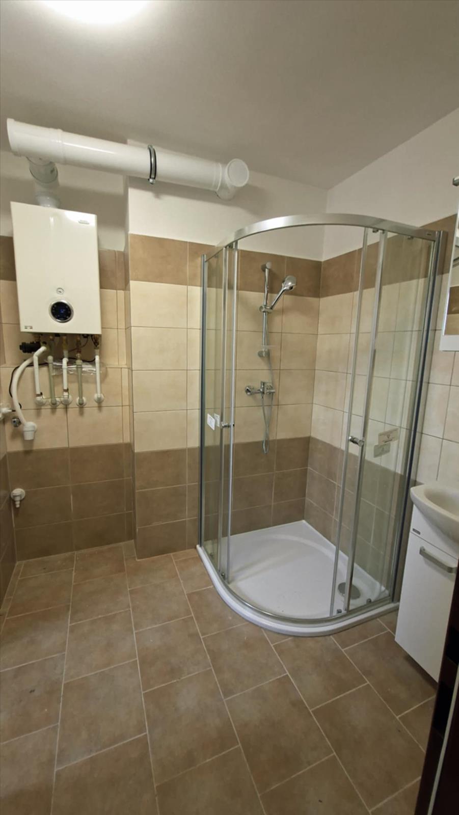 639074459993352934_Koupelna sprchový kout.jpeg